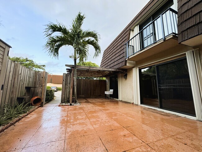 2311 23rd Ln, Palm Beach Gardens, FL 33418 - photo 5