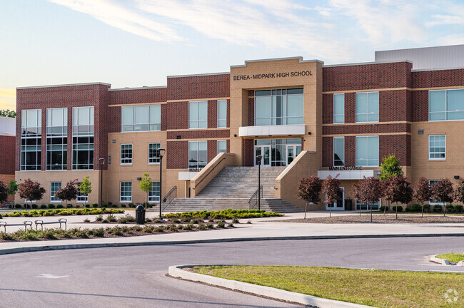 Berea-Midpark High School, Rankings & Reviews - Homes.com