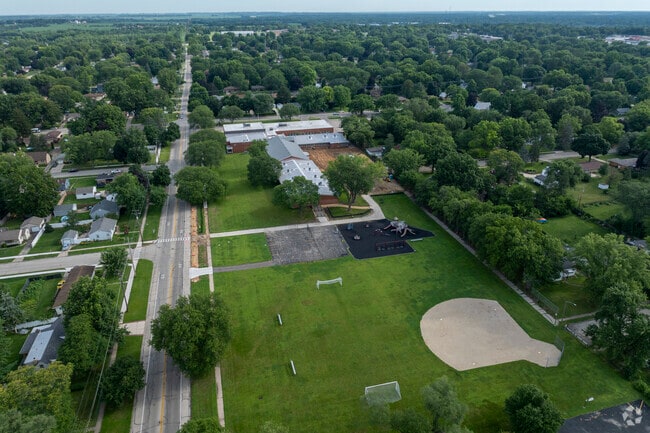 West View Elementary School has a student-teacher ratio of 16 to 1.