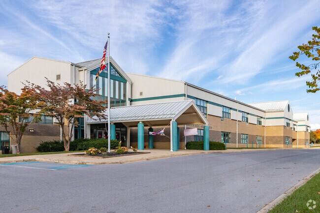 You children will learn from Maryland's best at Windsor Knolls Middle School.