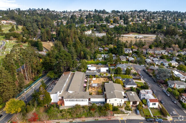 The buildings of Golestan/Tehiyah Day School buildings from the air.