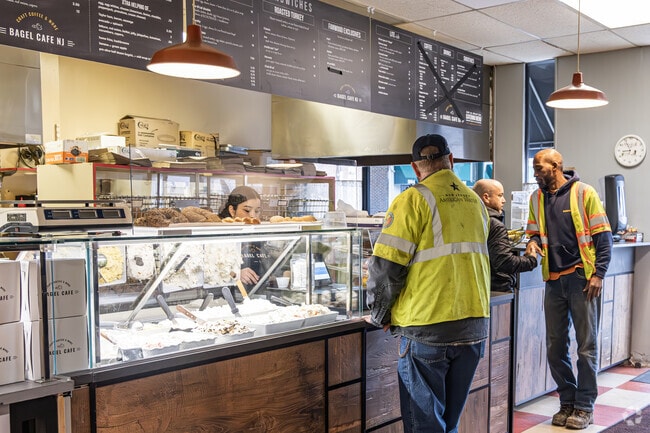 Bagel Café NJ in Fanwood serves freshly made bagels and sandwiches daily.