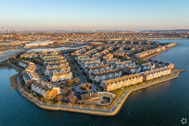 Society Hill Private Townhomes on the West Side, Jersey City, NJ.