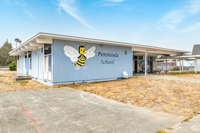 Peninsula Union Elementary School encourages students to think creatively.