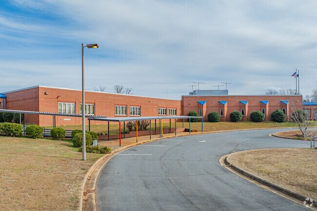 New Market Elementary School drop off area.