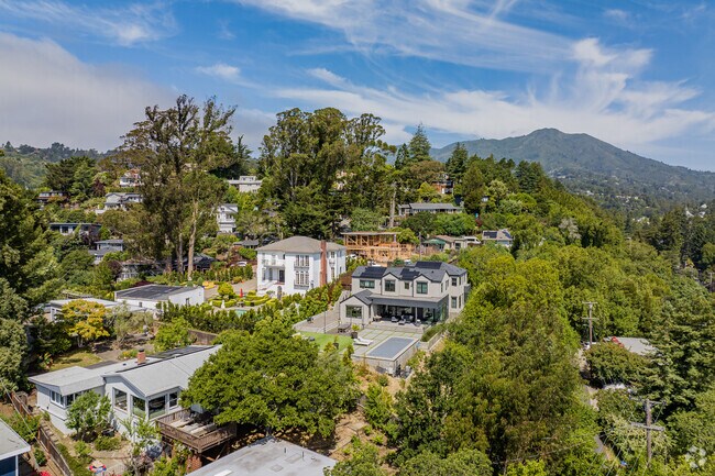 Some of the homes in Sycamore Park rest outside the valley below.