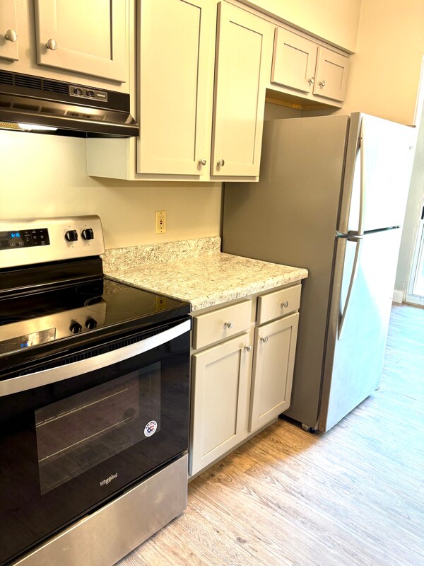 4026 N Illinois Ave Unit 7, Peoria Heights, IL 61616