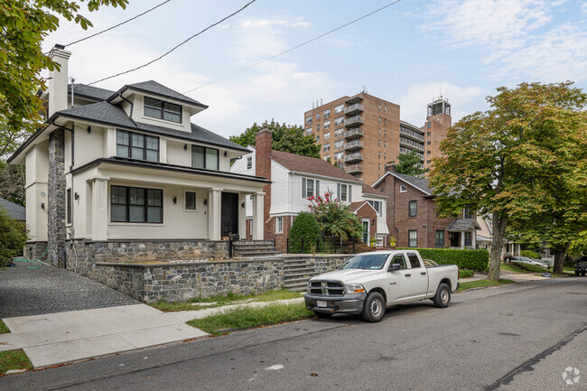 New constructions mix with different generations of develpments in Grymes Hill.