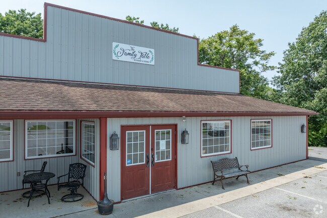 The Family Table Restaurant is a local favorite of Saint Thomas for its hearty, home-style meals.