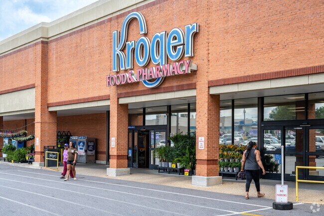 Kroger is one of several grocery stores in Perrymont.