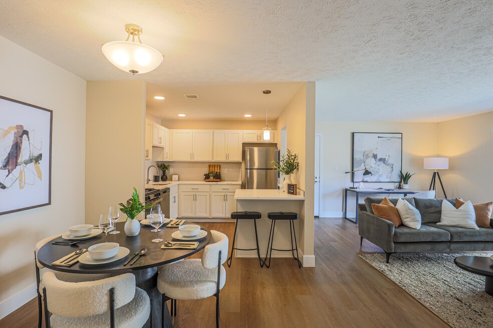 Jamestown Village Apartments, North Olmsted, OH 44070 - photo 1