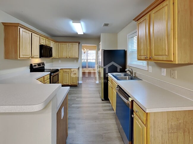 6483 Grand Hickory Dr, Braselton, GA 30517 - photo 3