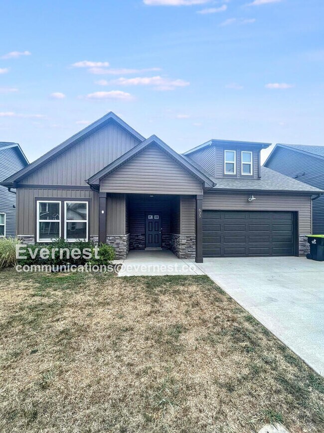 635 Alvin Rd, Clarksville, TN 37042