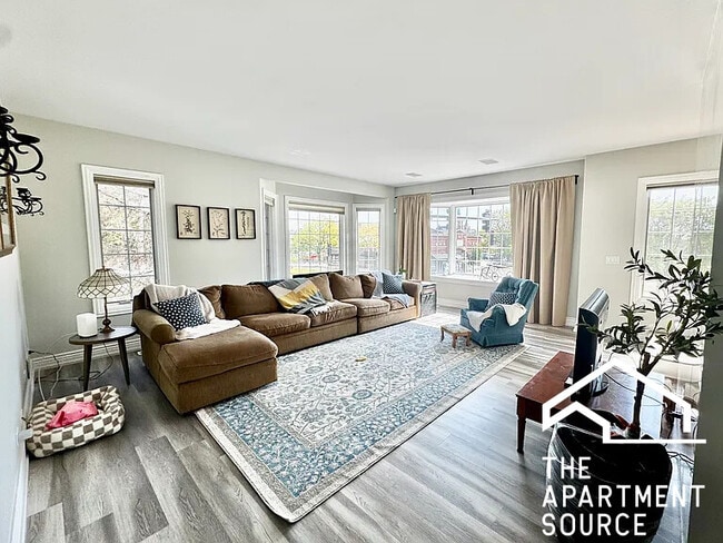 148 Kimball St, Elgin, IL 60120 - photo 5