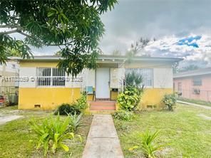 1490 NW 43rd St, Miami, FL 33142