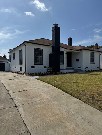 9829 S 7th Ave, Inglewood, CA 90305