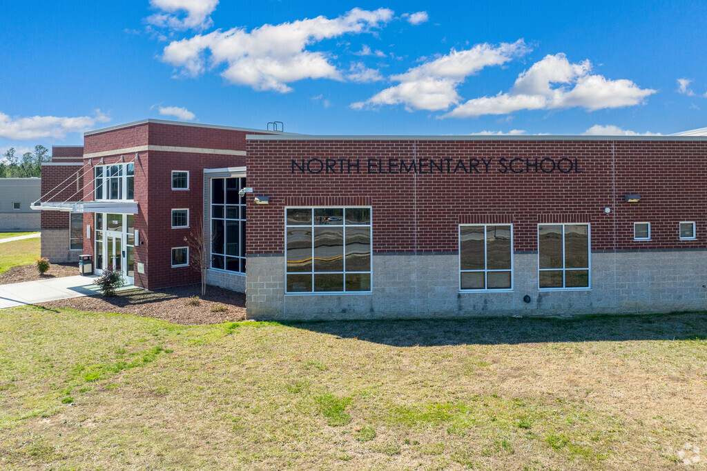 The entrance to North Elementary School.