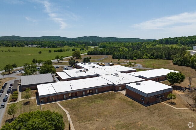 White Elementary School has a 14 to 1 student-teacher ratio.