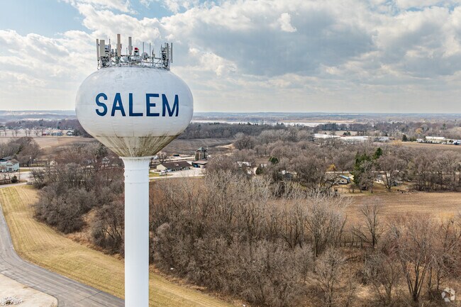 Salem Lakes, WI sits about 44 miles south of Milwaukee and has a population of 15,000 residents.