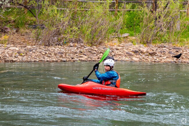Skylake Ranch is just a short drive from the South Platte River, where residents can enjoy kayaking adventures surrounded by Colorado’s scenic beauty and wildlife.