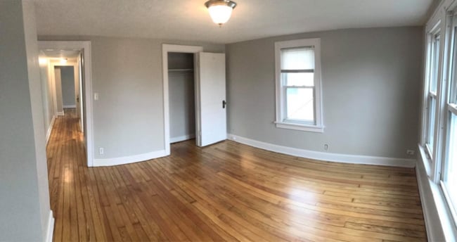 4222 Broadway, Grove City, OH 43123 - photo 6