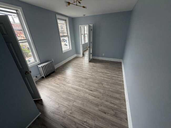 286 Sussex Ave unit 2, Newark, NJ 07107 - photo 2