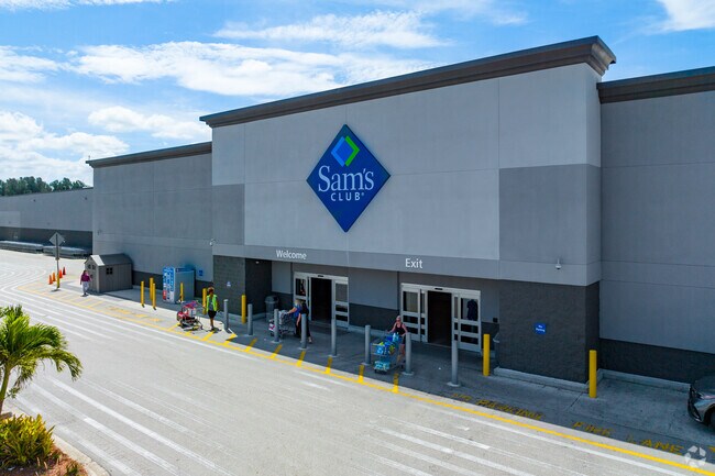 Pick up all your everyday essentials at Sam’s Club in West Melbourne.