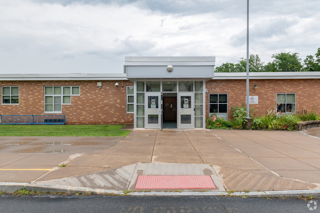 Camden Elementary School is rated with a B- from NICHE, and serves children from the area.