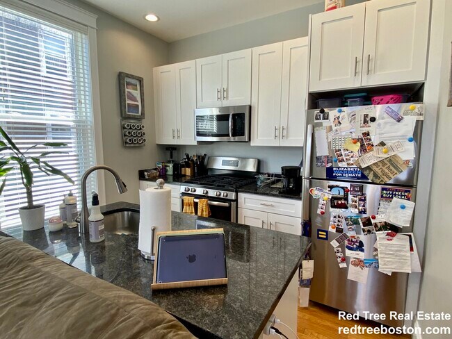 408 S Huntington Ave unit 1, Jamaica Plain, MA 02130 - photo 6