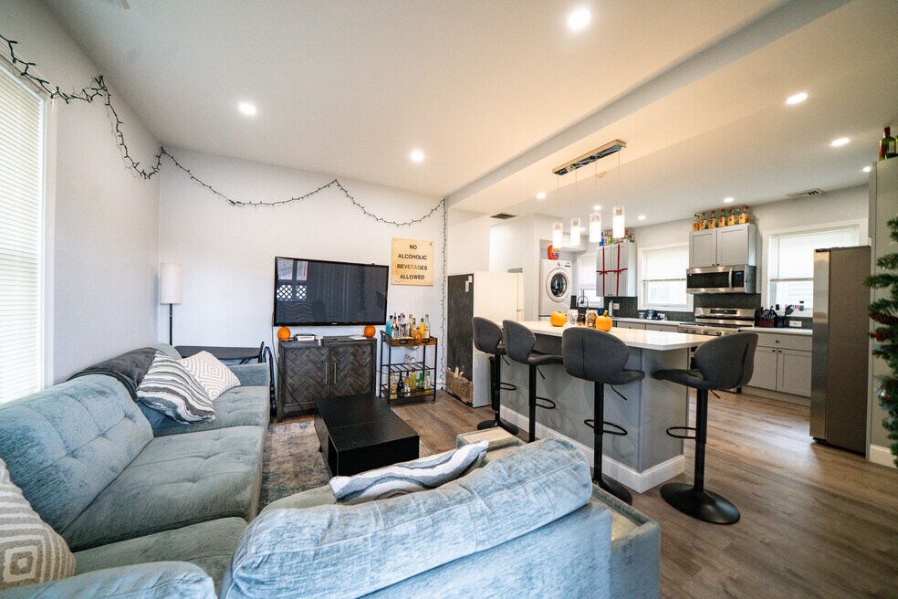 137 Centre St unit 3, Roxbury, MA 02119 - photo 1