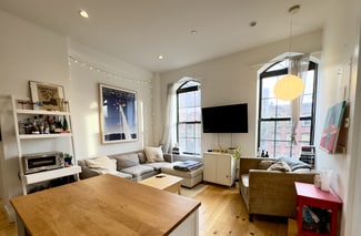 167 N 6th St, Brooklyn, NY 11211