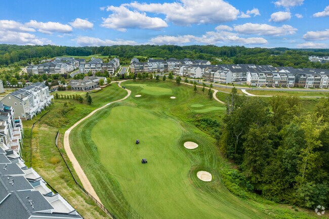 Potomac Shores Golf Club is just minutes away from Dumfries.