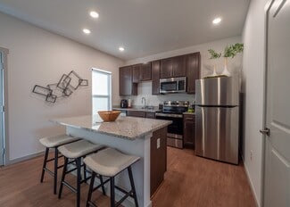 144 Merchant St, Springdale, OH 45246