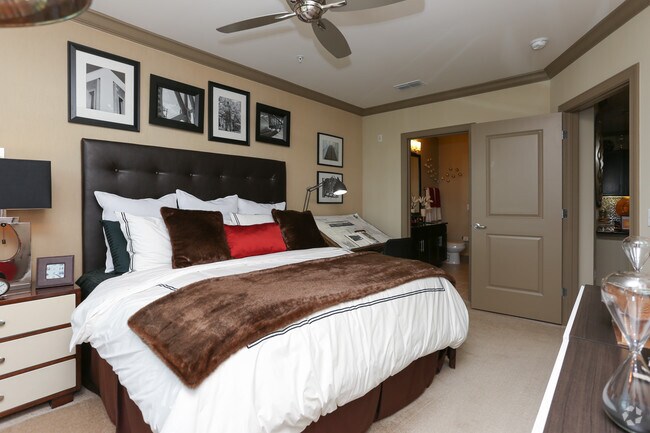 Emory Point, Atlanta, GA 30329 - photo 2