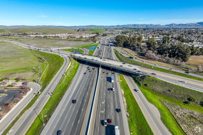 Sunset East is about 10 minutes from Interstate 580, a major East Bay highway.