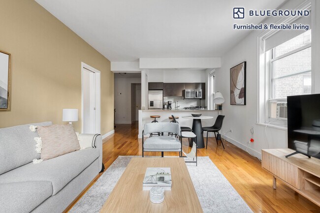 364 W 18th St unit FL4-ID18, New York, NY 10011 - photo 4