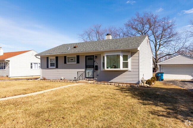 Ranch homes are a common sight in Bensenville.