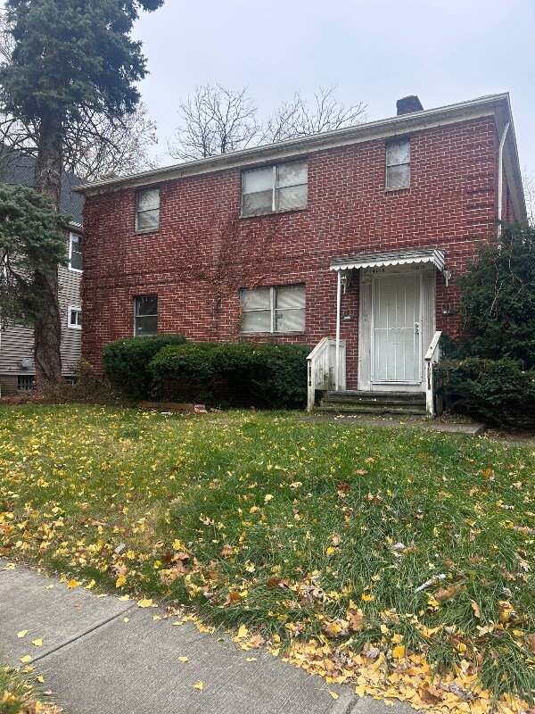 14016 Glenside Rd unit 3, Cleveland, OH 44110 - photo 1