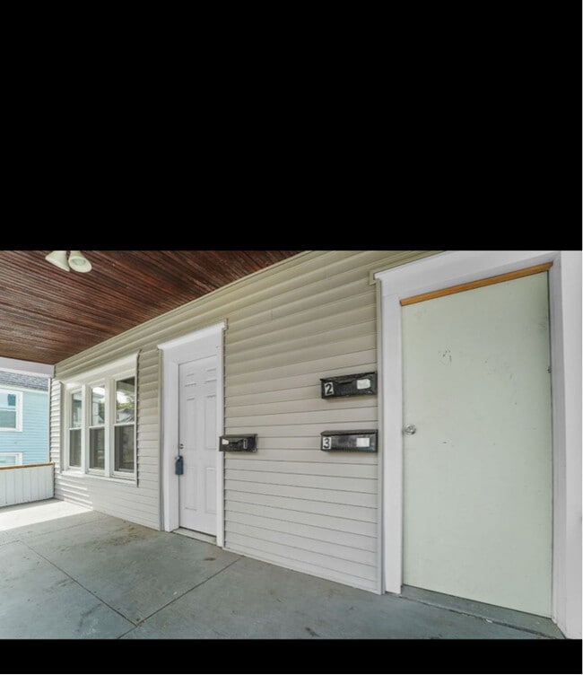 40 Roberts St, Johnson City, NY 13790 - photo 2