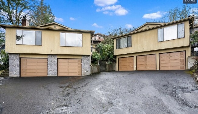 7150 SE Thorburn St unit A, Portland, OR 97215 - photo 3