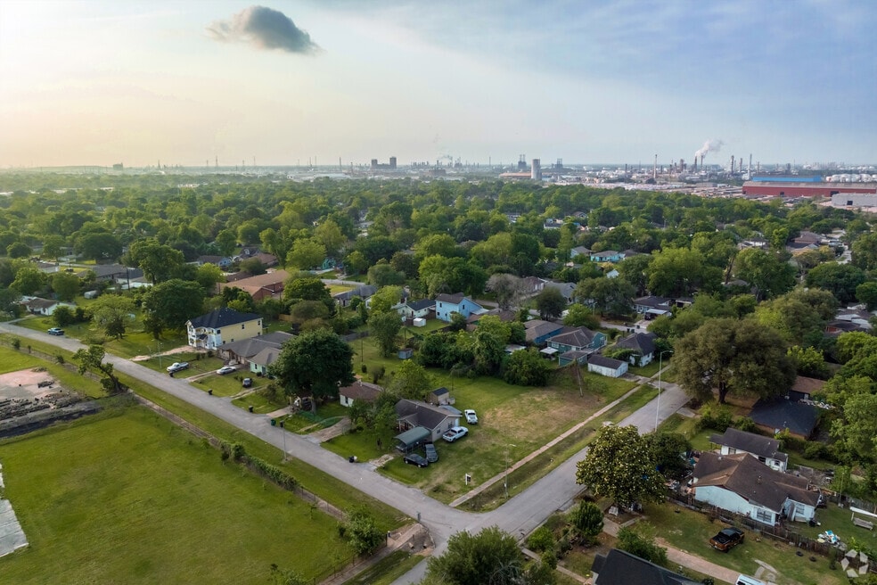 Clinton Park Tri-Community