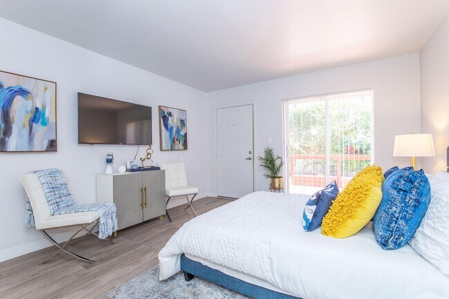 Kinley at Biltmore, Phoenix, AZ 85016 - photo 6