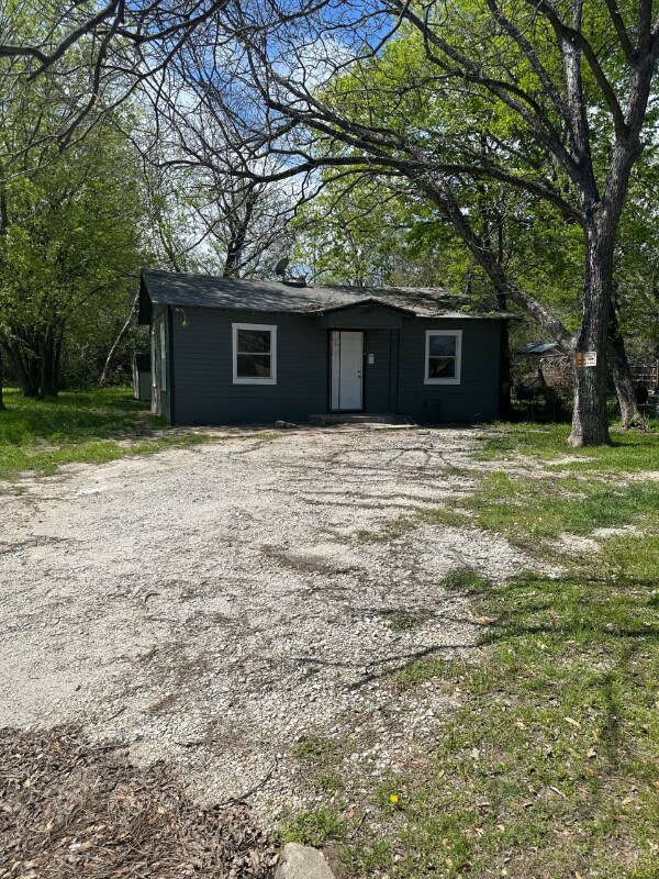 1114 J Flewellen Rd, Waco, TX 76704