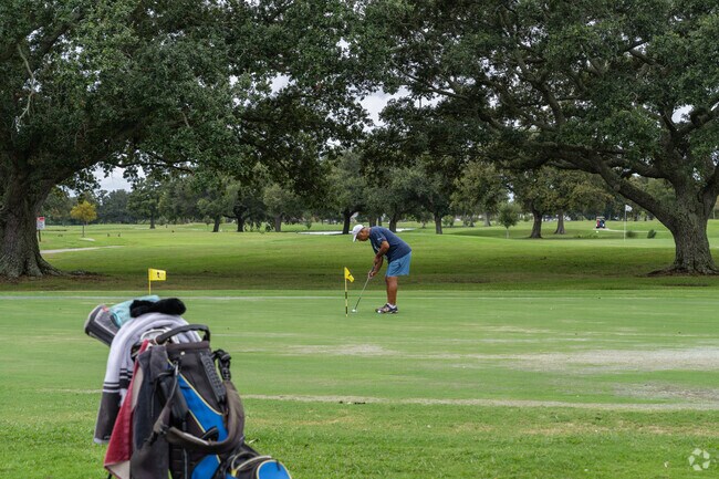 Golfers are in paradise living in Pontchartrain Park.