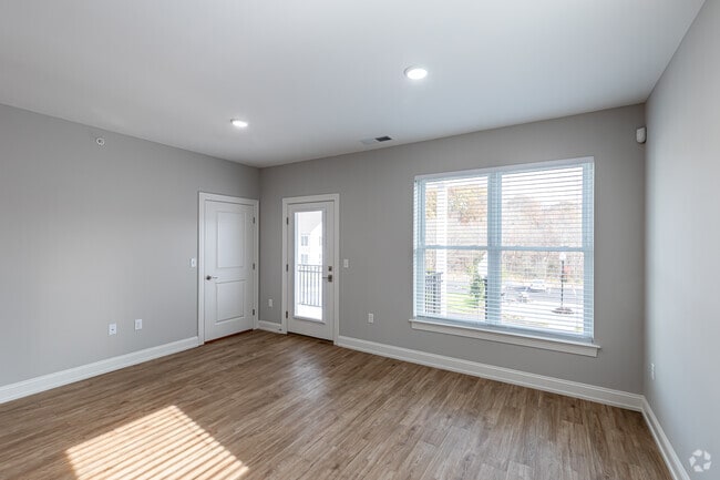 The Flats at Little Brook, Berlin, CT 06037 - photo 6