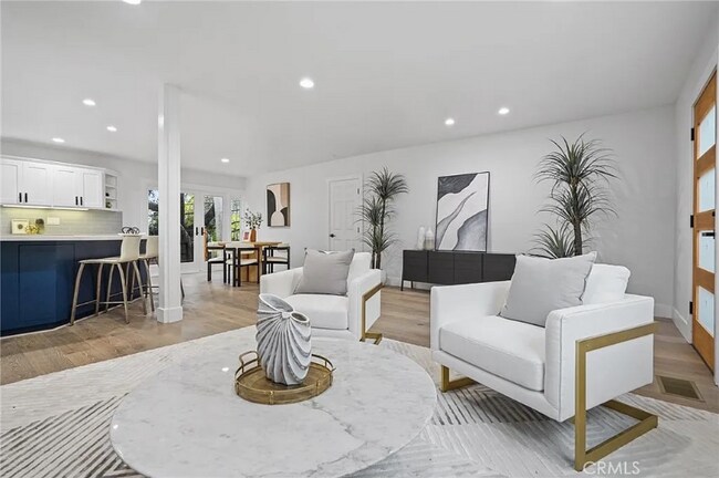 21171 Colina Dr, Topanga, CA 90290 - photo 4