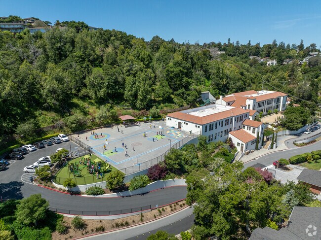 Hoover Elementary excels in educational innovation in Burlingame Hills.