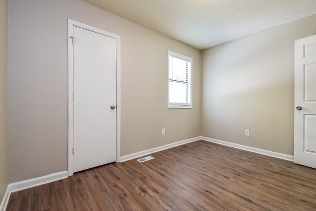 5461 Austell Rd, Austell, GA 30106 - photo 6