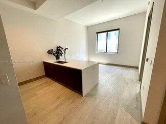 301 Altara Ave, Coral Gables, FL 33146