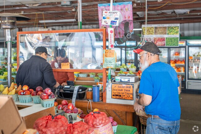 Find fresh fruits and vegetables at the Alabama Farmer's Market near Sandusky.